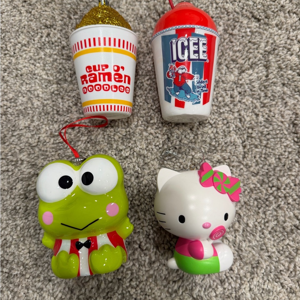 Sanrio Holiday Ornament Set with Hello Kitty and Friends